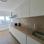 Karolina Apartament *