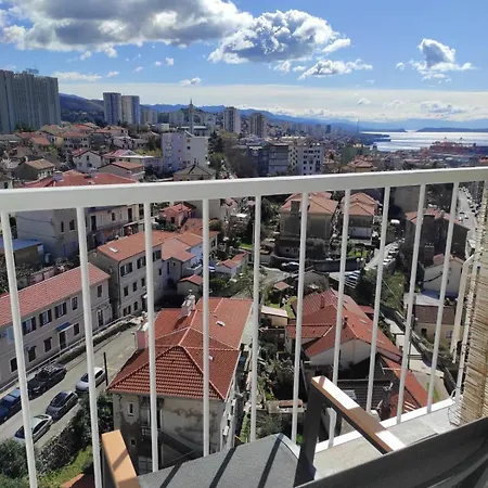 Karolina Appartement *