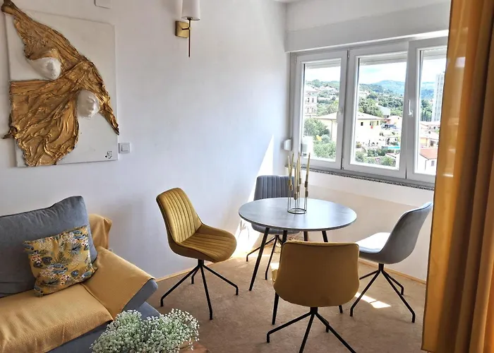 Karolina Apartament *